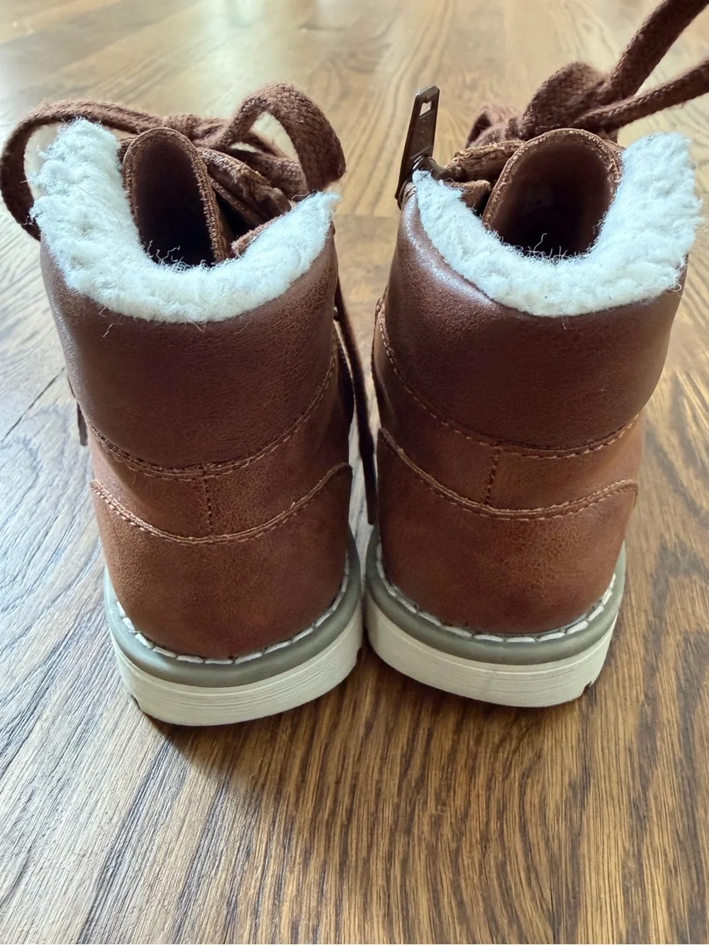 Old Navy Hiker Boot in Cognac, toddler size 7